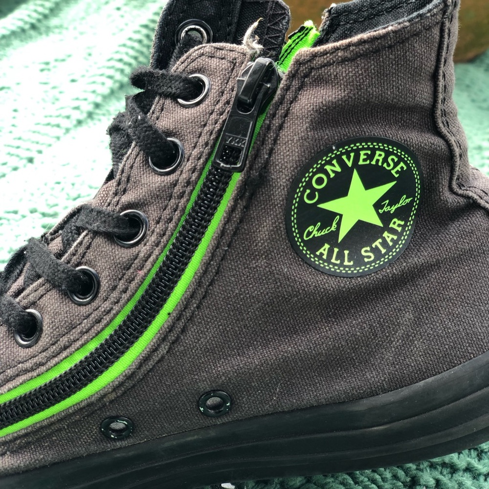 Converse Canvas Zip Up High Top Sneaker, Youth Size  3, Black/Green, Adaptive